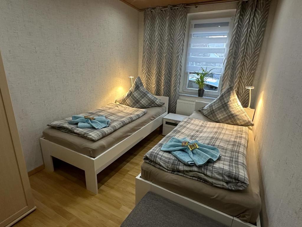 Christels Ferienwohnung 2 In Thale Mit Ueberdachter Terrasse, Kueche Mit Tv & Geschirrspueler Eksteriør bilde